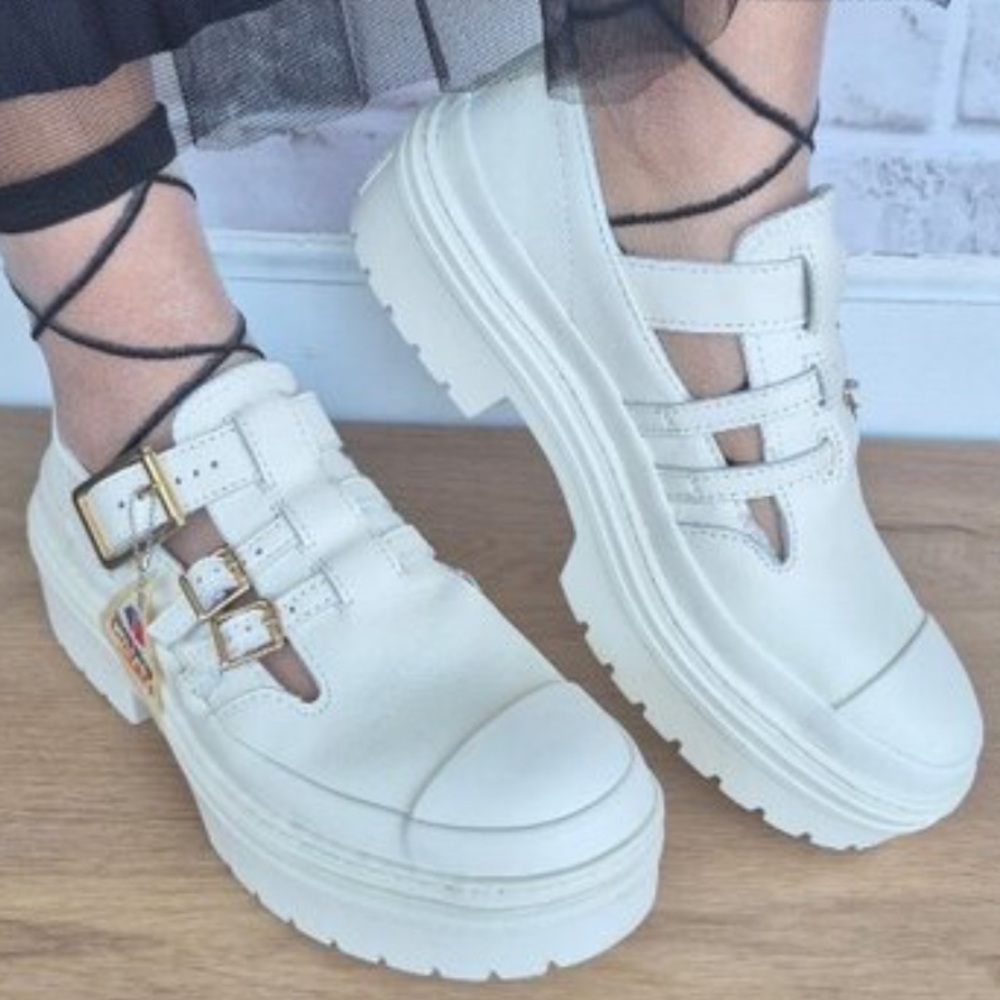 Converse • Cream Triple-Buckle Platform Loafer - Picture 11 of 16